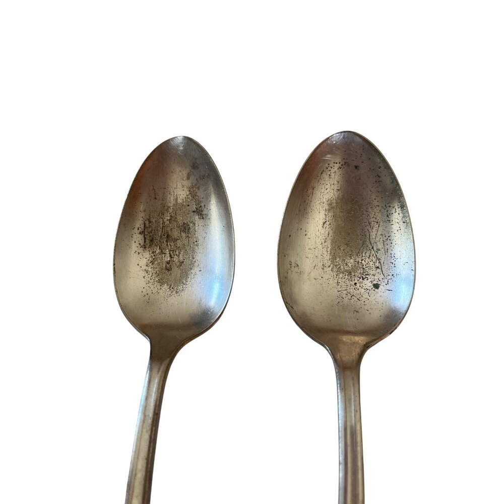 Vintage Oneida Silver Plate Spoons Set Of 2 Scalloped Handle 6" Tarnished Patina